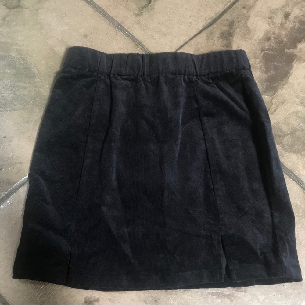 Bandy Melville Meana black corduroy mini skirt